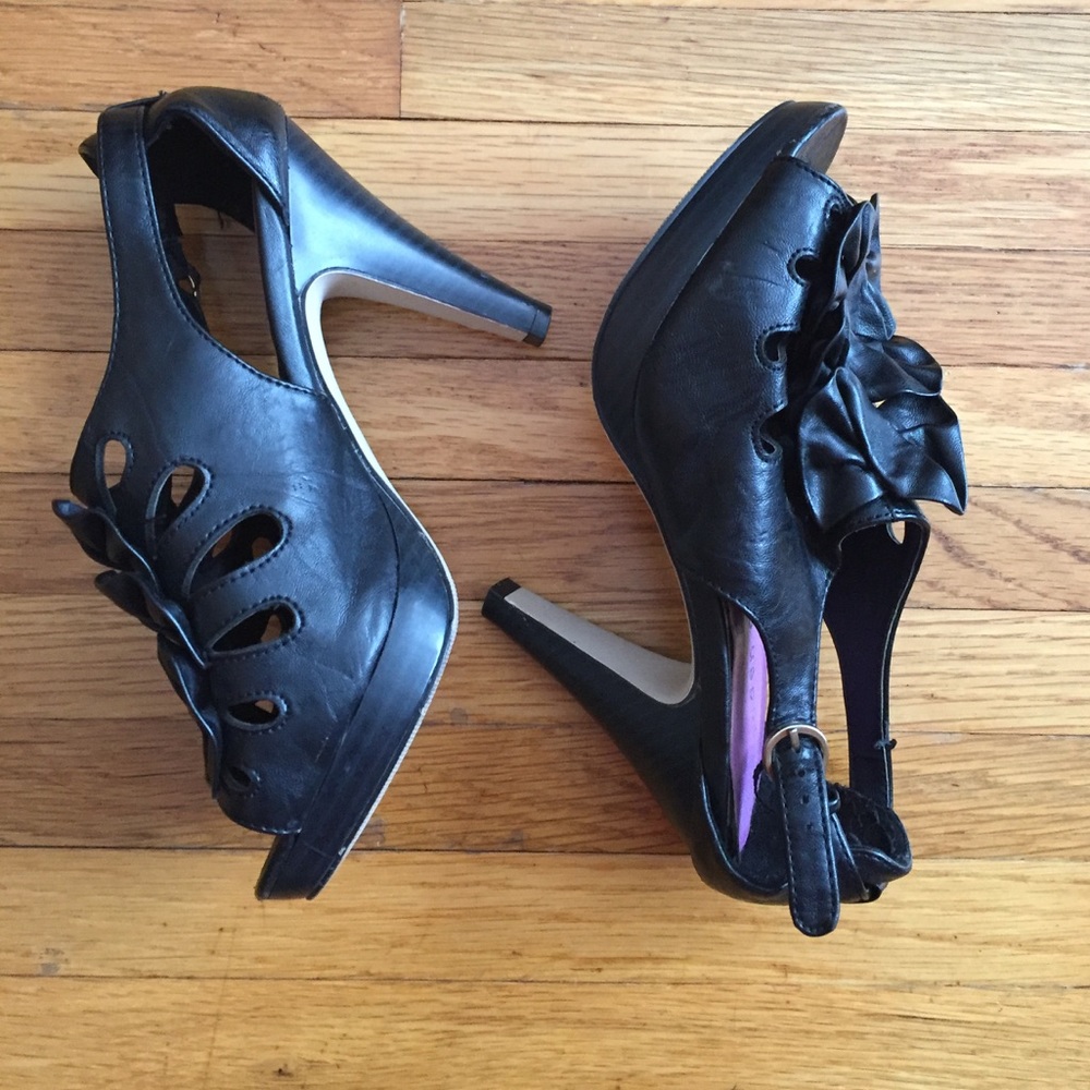 Madden Girl black heels